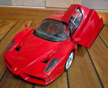 Altaya 1:8 - Modelauto - Ferrari Enzo