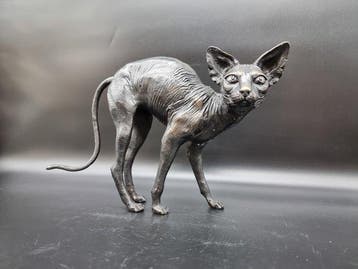 Statue, Bronze Sphynx Cat Hand-Crafted - 21 cm - Bronze -
