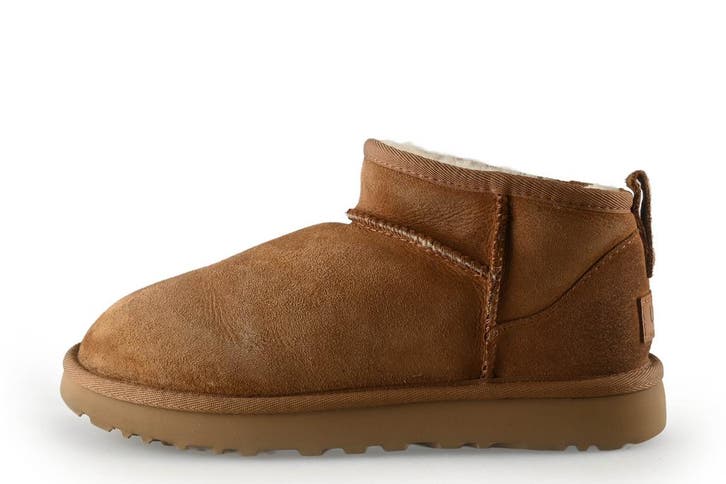 Ugg Enkellaarzen in maat 37 Beige, Kleding | Dames, Schoenen, Beige, Zo goed als nieuw, Lage of Enkellaarzen, Verzenden