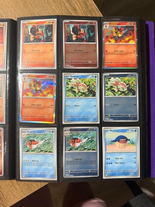 Pokémon - 155 Compleet album - Scarlet & Violet - Pitch, Hobby & Loisirs créatifs, Jeux de cartes à collectionner | Pokémon