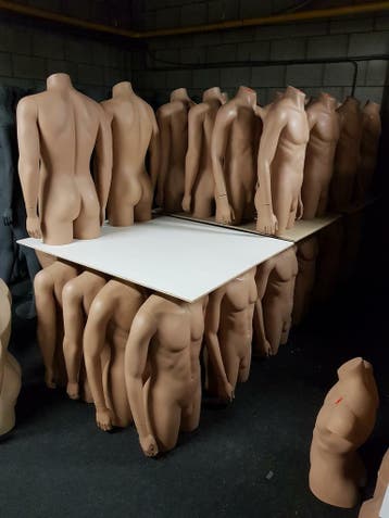 *TIP*  Huidkleurige Torso's mannen merk NWPR, Ophalen of Verzenden