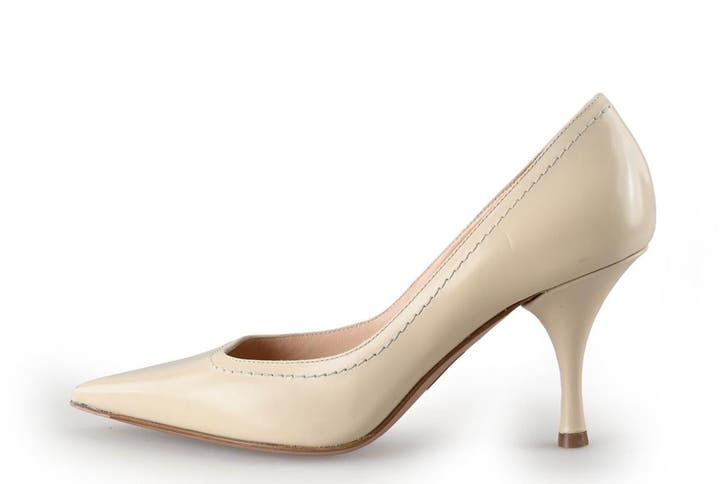 Roberto Festa Pumps in maat 37 Wit, Kleding | Dames, Schoenen, Wit, Zo goed als nieuw, Pumps, Verzenden
