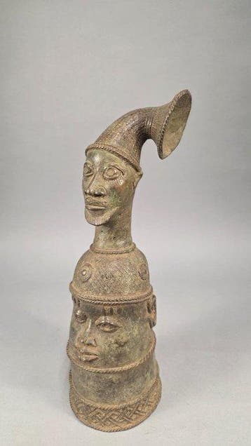 Bronzen bel - Ife - Benin-Nigeria