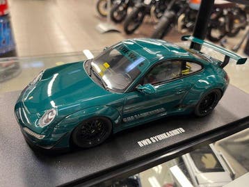 GT Spirit 1:18 - Model sportwagen - Porsche 911 RWB, Hobby en Vrije tijd, Nieuw
