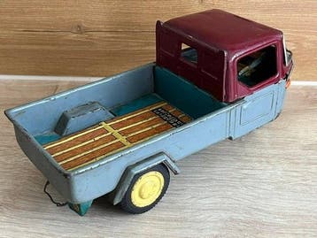 bandai - Voiture miniature - Triporteur / petit camion benne
