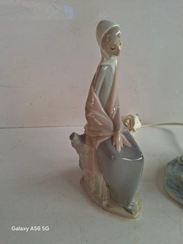 Nao by Lladró - Beeldje - Lampada e statuina (2) - Porselein