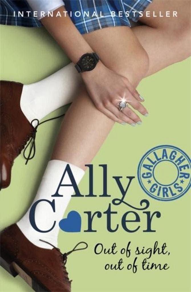 Out Of Sight Out Of Time 9781408314746 Ally Carter, Livres, Langue | Anglais, Envoi