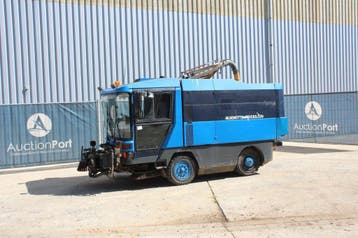 Veiling: Veegmachine Ravo 5002 SI Diesel 2000, Ophalen