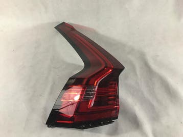 Volvo V90 Lift 20- achterlicht links LED 32337133, Auto-onderdelen, Verzenden, Gebruikt