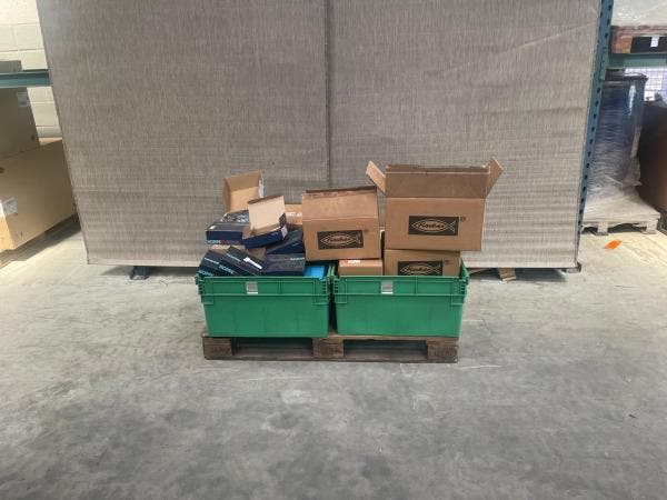 Veiling - Partij Hang- en Sluitwerk, Deurbeslag & Montagemat, Zakelijke goederen, Stock en Retail | Partijen goederen