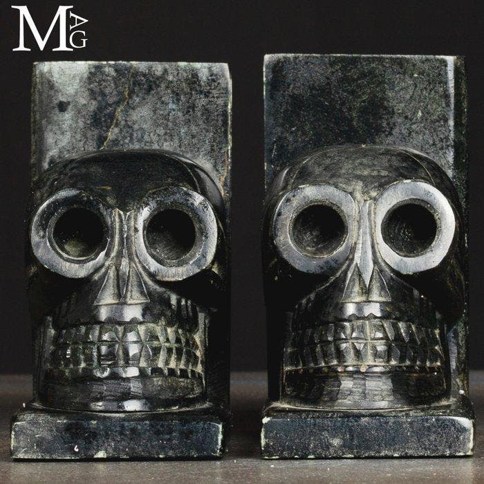 Paire de serre-livres Tête de mort en pierre naturelle –, Antiek en Kunst, Curiosa en Brocante