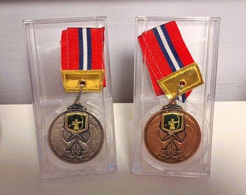Japon - Médaille, Collections