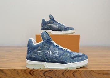 Louis Vuitton - LV Trainer High Monogram Denim - Sneakers -, Kleding | Heren, Schoenen, Nieuw