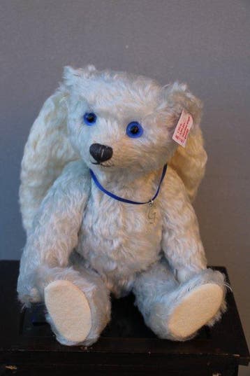 Steiff: Teddybeer Georgina beschermengel. Exclusief voor