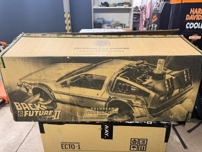 Hot Toys - Action figure DeLorean Time Machine - 2020+, Antiek en Kunst, Antiek | Overige Antiek