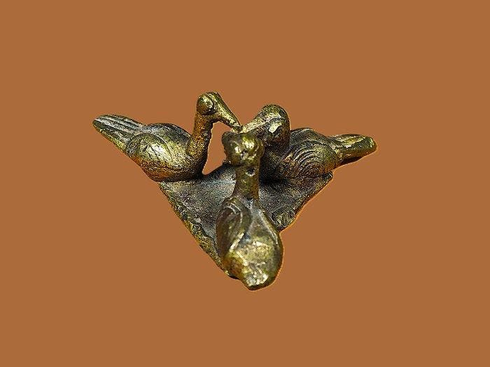 Gewicht om het figuurlijke goud te wegen. 3 vogels. -, Antiquités & Art, Art | Art non-occidental