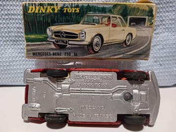 Dinky Toys 1:43 - Cabriolet miniature - Mercedes-Benz 230 SL, Hobby en Vrije tijd, Nieuw