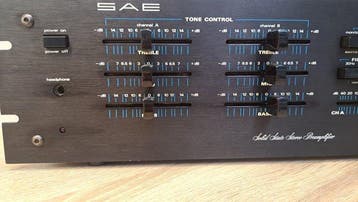 SAE - SAE 3000 Solid state voorversterker, Nieuw