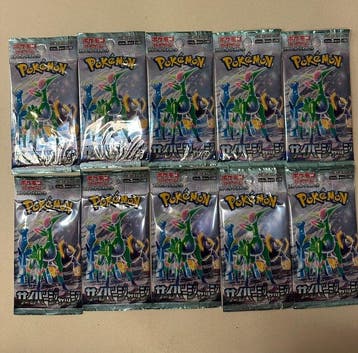 Pokémon - 100 Booster pack - 100 booster packs, 8 different, Nieuw