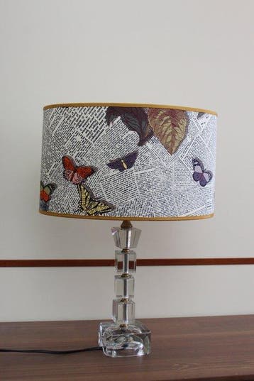 Lamp - in matglas met lampenkap van vintage Fornasetti-stof, Antiek en Kunst
