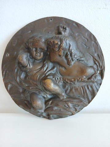 No reserve price! - Reliëf, The Calmady Children - 17.5 cm -