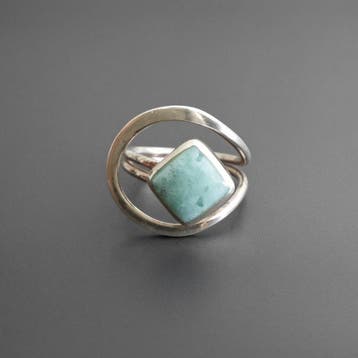 Hoogwaardige larimar op massief zilver 925. Ambachtelijke