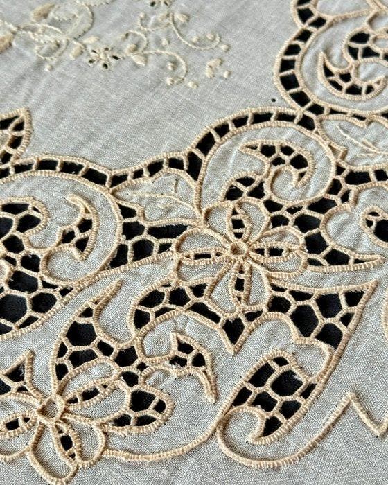 Broderie - 300 cm - 210 cm - Rideau en lin à motifs découpés, Antiquités & Art, Tapis & Textile