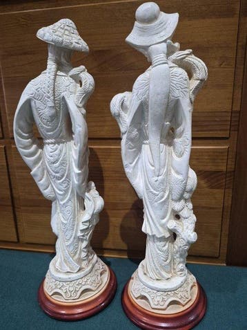 sculptuur, Pair of Asian Chinoiserie Figures – Faux Ivory
