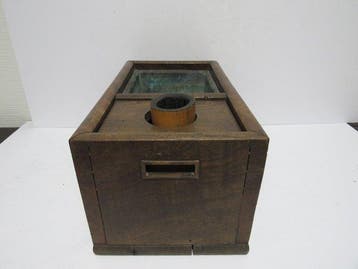 Doos - Hout, Metaal - Een set oud Japans speelgoed.