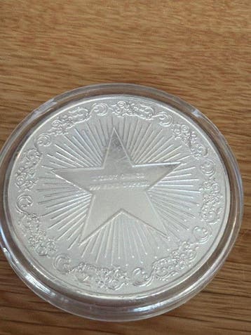 Wereld. Medal Bald Eagle Silver Plated Color 1 oz (Zonder