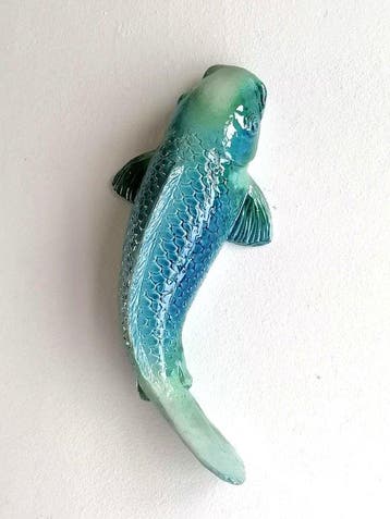 Vanessa Bonino - Sculpture, Koi carp - 33 cm - Majolique -