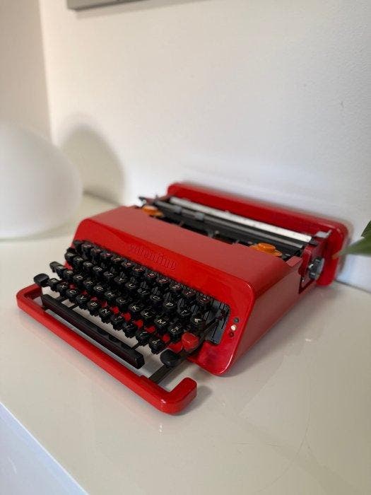 Ettore Sottsass, Perry King - Olivetti, Valentine -, Antiek en Kunst, Kunst | Designobjecten