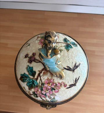 Decoratief ornament - Vaas van porselein, Antiek en Kunst