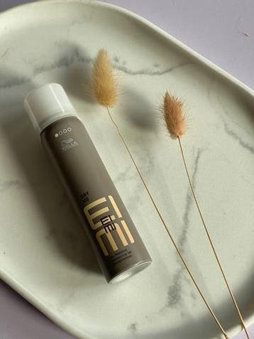 Wella Professionals EIMI Dry Me (Droogshampoo), Bijoux, Sacs & Beauté, Verzenden, Gel, Wax, Haarlak of Mousse