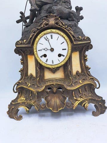 Figurale pendule - Antiek Zinklegering, Brons, Albast -