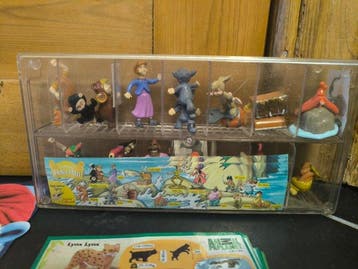 Ferrero - Verrassingsei figuurtje Lot 9 Kinder/ Ferrero