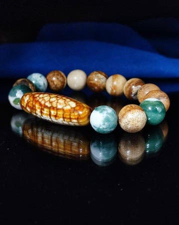 Beau bracelet fait main en agate mousse, jaspe et perle Dzi
