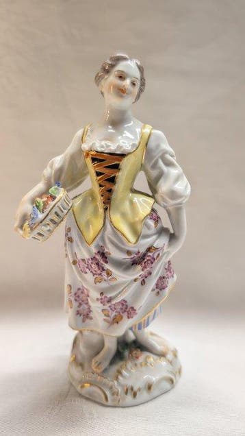 Meissen - Figuur - Gärtnerkind mit Blumenkorb - Porselein