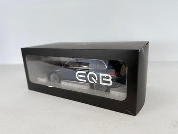 1:18 - Modelauto (3) - Mercedes-Benz EQB promotional model;
