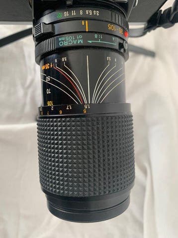 Minolta XG2 with MD ZOOM 35-105mm 1:3.5-4.5 Appareil photo