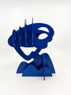 Claude Gilli (1938-2015) - sculptuur, Arbre bleu, pin