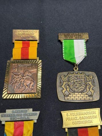 Collection of 20 Vintage German Volkssport Medals & Badges -, Nieuw