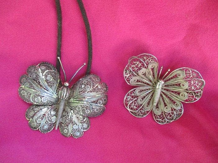 Bijoux Art Déco. Broche + pendentif. Papillons. Argent, Antiquités & Art, Art | Objets design