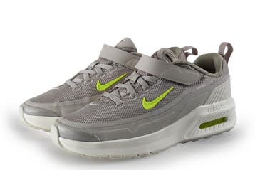 Nike Sneakers Jongens in maat 32 Beige, Kinderen en Baby's, Verzenden, Jongen of Meisje, Schoenen, Zo goed als nieuw