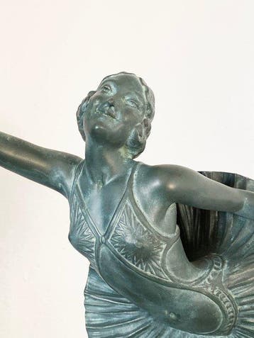 Rare large dancer / Danseuse / Tänzerin - after Carlier -