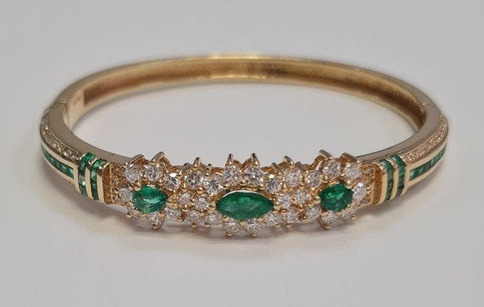 Armband - 18 karaat Geel goud - 4.50ct. tw. Smaragd -, Handtassen en Accessoires, Armbanden