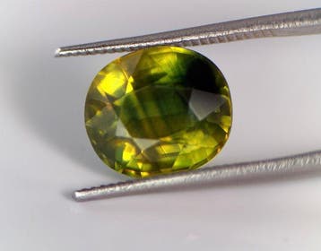 Groen, Geel Saffier - 5.04 ct - Gem research Swiss Lab (GRS), Nieuw