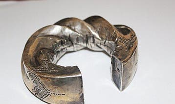 Gros bracelet akha ancien en argent - Akha - Myanmar
