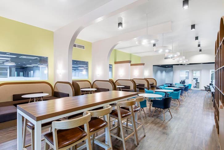 Kantoorruimte voor 1 in No18 Ampla House, Articles professionnels, Immobilier d'entreprise