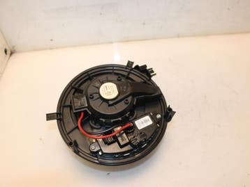 Kachel Ventilatiemotor Volkswagen Touran O147309, Nieuw